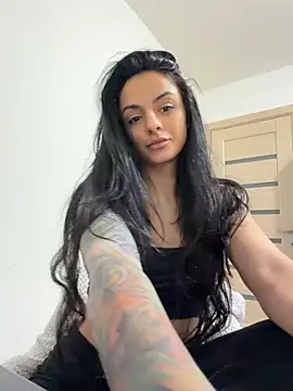NNNoire online show from May 13, 2026, 12:45 pm