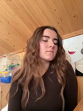 mewKate online show from October 19, 2025, 12:30 pm