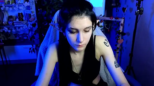 Hyeon Jin online show from February 17, 2025, 4:31 am