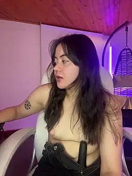 Camila pinkk online show from February 12, 2026, 3:01 pm