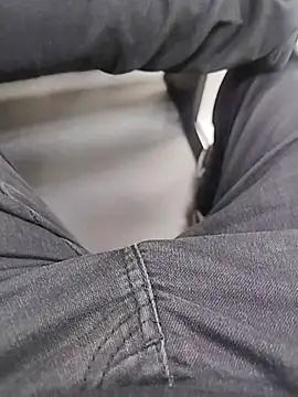 Snapshot of engineer_1980 chatting on March 25, 2026, 10:47 am engineer 1980 online show from March 25, 2026, 10:47 am