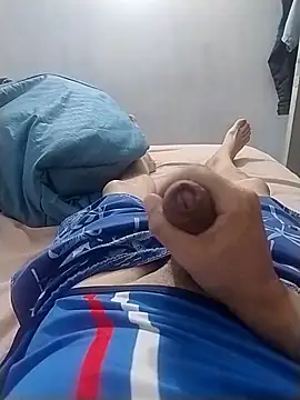 Snapshot of engineer_1980 chatting on April 13, 2026, 11:53 pm engineer 1980 online show from April 13, 2026, 11:53 pm