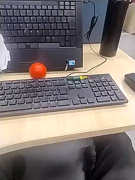 Snapshot of engineer_1980 chatting on March 27, 2026, 10:38 am engineer 1980 online show from March 27, 2026, 10:38 am