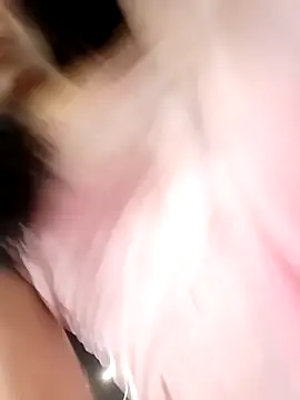 the queen of street online show from November 19, 2025, 2:33 am