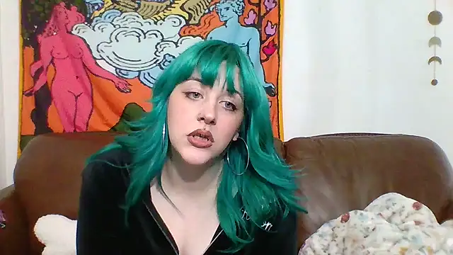 sierrapixie online show from March 6, 2025, 6:26 pm