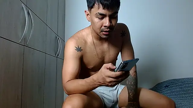 lonelydick2002 online show from September 9, 2025, 11:14 pm