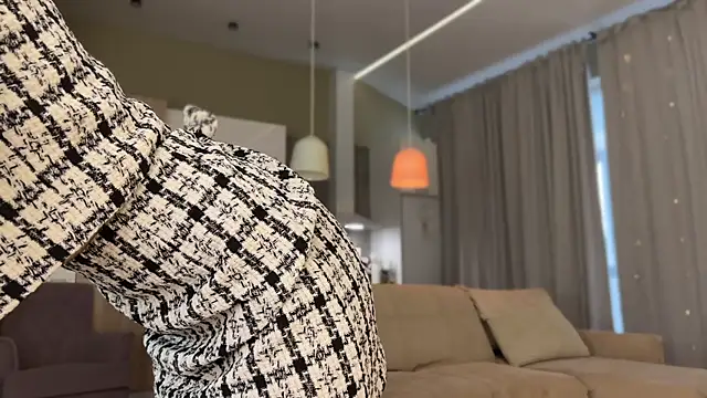 Snapshot of Shyrubate chatting on October 28, 2025, 6:12 am Shyrubate online show from October 28, 2025, 6:12 am