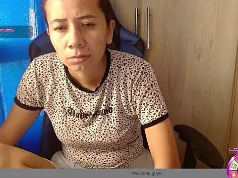 Danielagomez33 online show from February 24, 2026, 8:53 pm