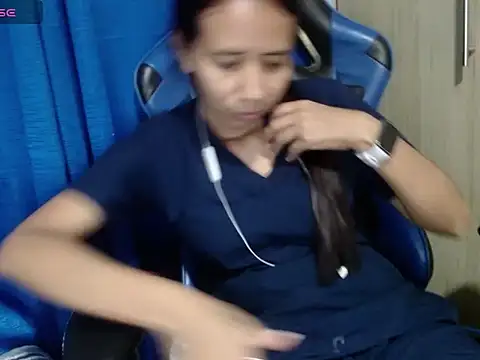 Danielagomez33 online show from January 11, 2026, 1:12 am