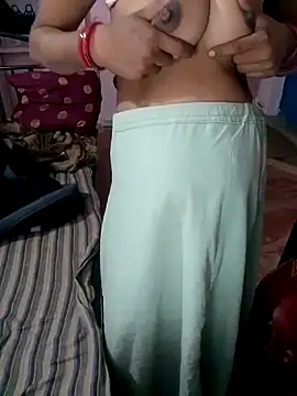 Viralcouple025 online show from March 16, 2025, 8:32 pm