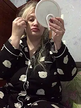 VikiiStoun online show from March 26, 2026, 7:23 pm