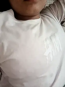 karishma kappur online show from March 3, 2025, 12:06 pm