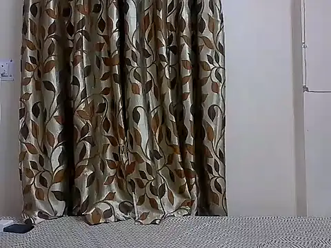 karishma kappur online show from February 20, 2025, 11:43 pm