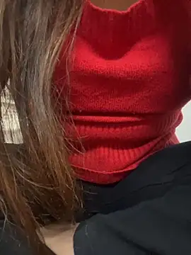 Snapshot of Red-Magic-25 chatting on November 19, 2025, 6:46 am Red-Magic-25 online show from November 19, 2025, 6:46 am