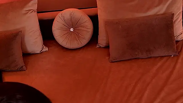 Snapshot of RubyLuxee chatting on March 26, 2026, 5:50 am RubyLuxee online show from March 26, 2026, 5:50 am