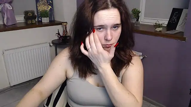 mini girly online show from February 24, 2025, 11:54 am