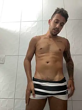 Snapshot of carvalhofelipe chatting on January 14, 2025, 11:53 am carvalhofelipe online show from January 14, 2025, 11:53 am