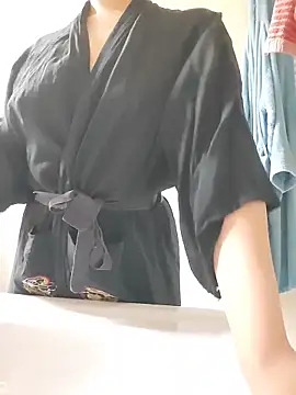 LoveFoxyQueen online show from May 6, 2026, 3:16 pm