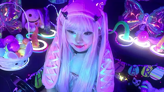 LaytonBox online show from March 31, 2026, 3:03 pm