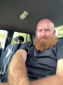 Snapshot of 32XRedBeard chatting on February 5, 2025, 5:42 pm 32XRedBeard online show from February 5, 2025, 5:42 pm