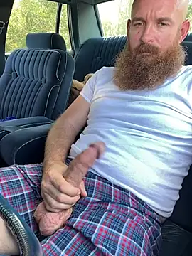 Snapshot of 32XRedBeard chatting on February 26, 2025, 9:09 pm 32XRedBeard online show from February 26, 2025, 9:09 pm