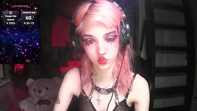 Snapshot of Ink__pleasure chatting on November 9, 2025, 12:14 am Ink pleasure online show from November 9, 2025, 12:14 am