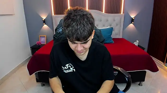 Tommy18   online show from February 14, 2026, 3:40 am