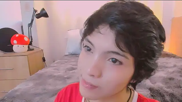 AllanYong18 online show from March 22, 2026, 8:21 pm