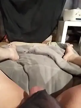 Snapshot of ludov17 chatting on January 15, 2025, 2:06 am ludov17 online show from January 15, 2025, 2:06 am