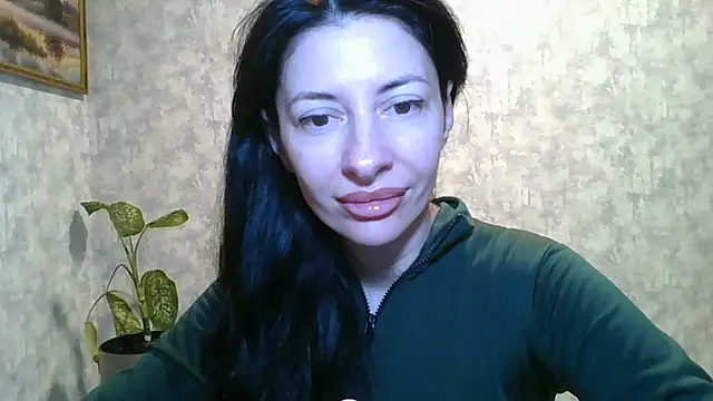 LissaBlossom online show from May 20, 2026, 5:04 am