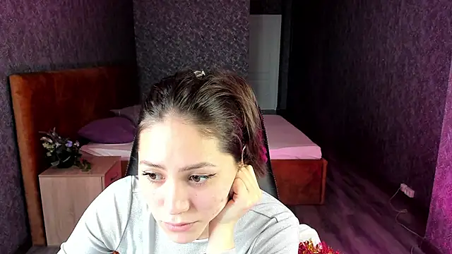 Snapshot of Bellalovesss chatting on January 14, 2025, 8:31 am Bellalovesss online show from January 14, 2025, 8:31 am