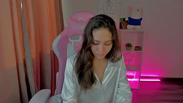 Snapshot of Bellalovesss chatting on February 19, 2025, 10:34 am Bellalovesss online show from February 19, 2025, 10:34 am