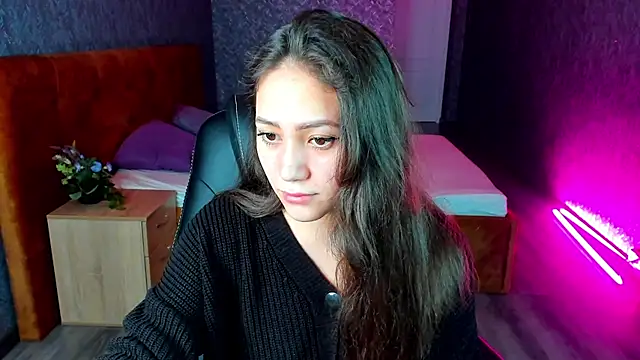 Snapshot of Bellalovesss chatting on January 17, 2025, 5:53 am Bellalovesss online show from January 17, 2025, 5:53 am