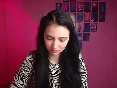 Snapshot of Amalia_amor chatting on December 5, 2025, 6:45 am Amalia amor online show from December 5, 2025, 6:45 am