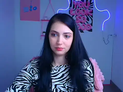 Snapshot of Amalia_amor chatting on October 29, 2025, 6:34 am Amalia amor online show from October 29, 2025, 6:34 am