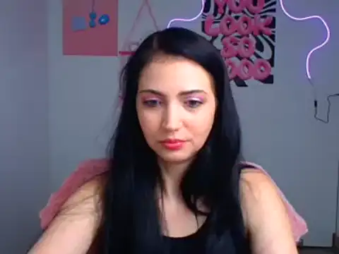 Snapshot of Amalia_amor chatting on October 12, 2025, 11:22 am Amalia amor online show from October 12, 2025, 11:22 am
