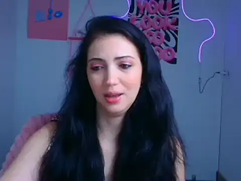 Snapshot of Amalia_amor chatting on October 24, 2025, 5:28 am Amalia amor online show from October 24, 2025, 5:28 am