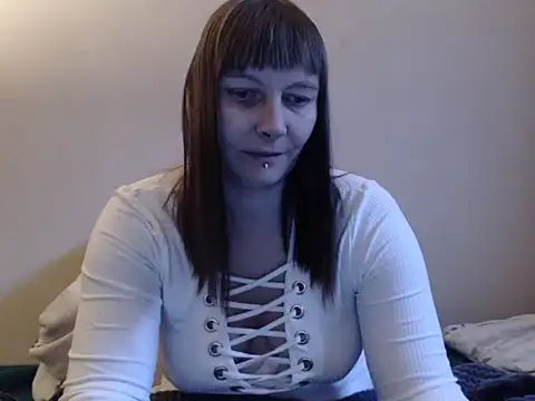 Snapshot of YviEngel87 chatting on January 23, 2025, 10:54 am YviEngel87 online show from January 23, 2025, 10:54 am