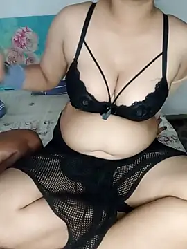 Queen princes online show from October 14, 2025, 5:08 am