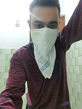 Snapshot of TOPMOON001 chatting on March 2, 2025, 6:57 pm TOPMOON001 online show from March 2, 2025, 6:57 pm