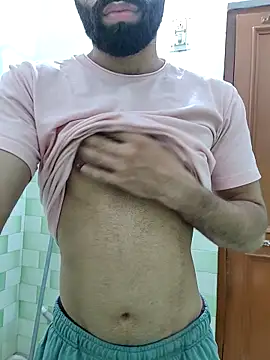 Snapshot of TOPMOON001 chatting on October 21, 2025, 7:35 pm TOPMOON001 online show from October 21, 2025, 7:35 pm