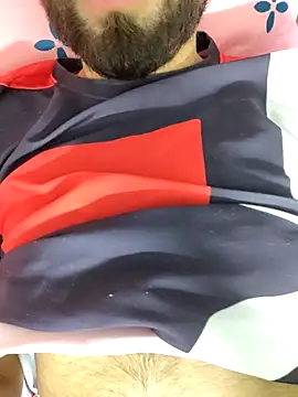 Snapshot of TOPMOON001 chatting on March 15, 2025, 7:42 am TOPMOON001 online show from March 15, 2025, 7:42 am