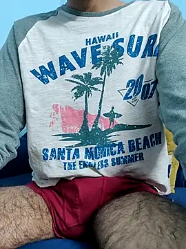 Snapshot of TOPMOON001 chatting on March 10, 2025, 11:45 am TOPMOON001 online show from March 10, 2025, 11:45 am