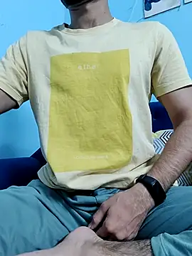 Snapshot of TOPMOON001 chatting on October 24, 2025, 11:42 am TOPMOON001 online show from October 24, 2025, 11:42 am