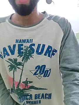 Snapshot of TOPMOON001 chatting on March 9, 2025, 8:31 pm TOPMOON001 online show from March 9, 2025, 8:31 pm