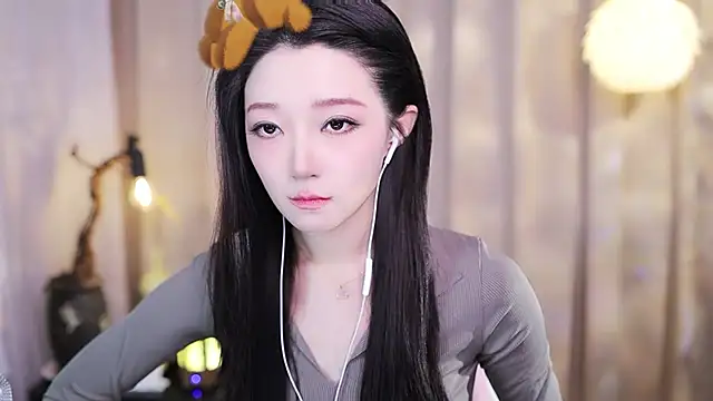 Zoe-99 online show from December 22, 2025, 1:22 pm