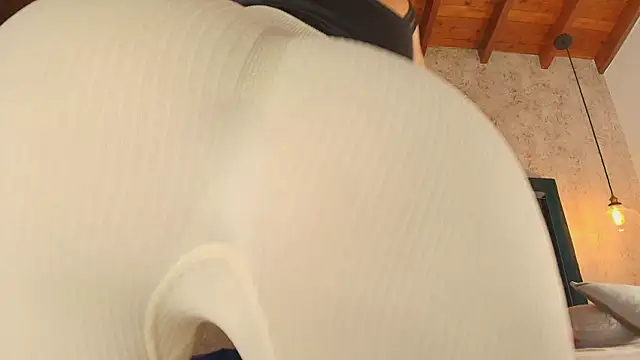 Snapshot of Marttina_Ruiz chatting on September 9, 2025, 7:34 pm Marttina Ruiz online show from September 9, 2025, 7:34 pm