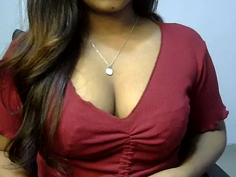 Niyaa77 online show from October 8, 2025, 4:08 pm