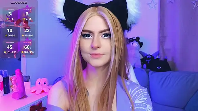 Emily  Mooree online show from February 7, 2025, 4:16 am