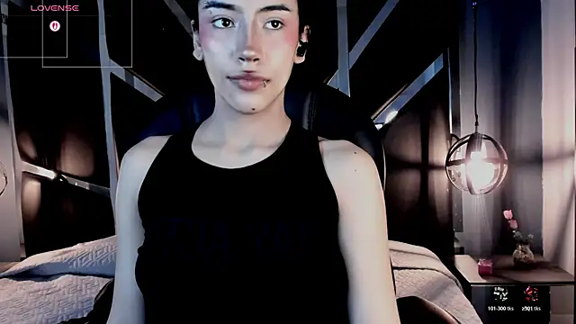 vaiolethsan   online show from January 16, 2026, 8:13 pm